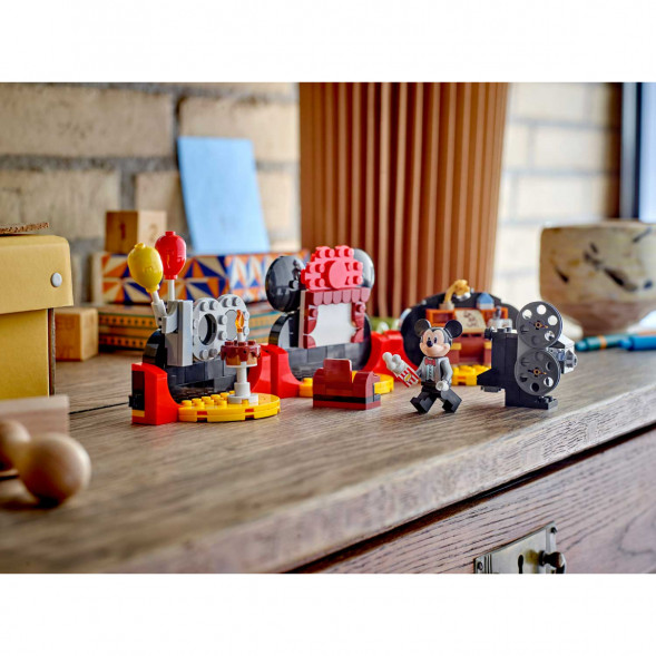 Конструктор LEGO Disney 40600 Празднование 100-летия Дисней в Омске