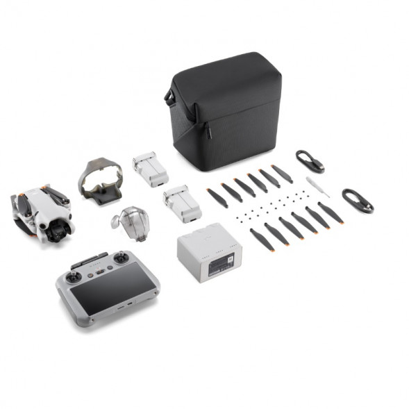 Квадрокоптер DJI Mini 4 Pro Fly More Combo Plus с пультом DJI RC2 в Омске