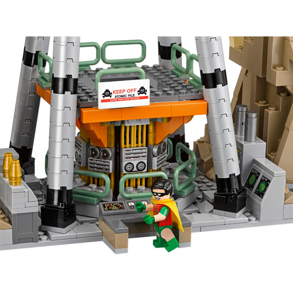 Конструктор LEGO Коллекционные наборы 76052 Логово Бэтмена в Омске