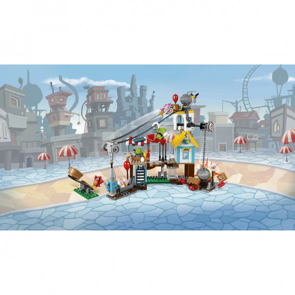 Конструктор LEGO Angry Birds 75824 Разгром Свинограда в Омске
