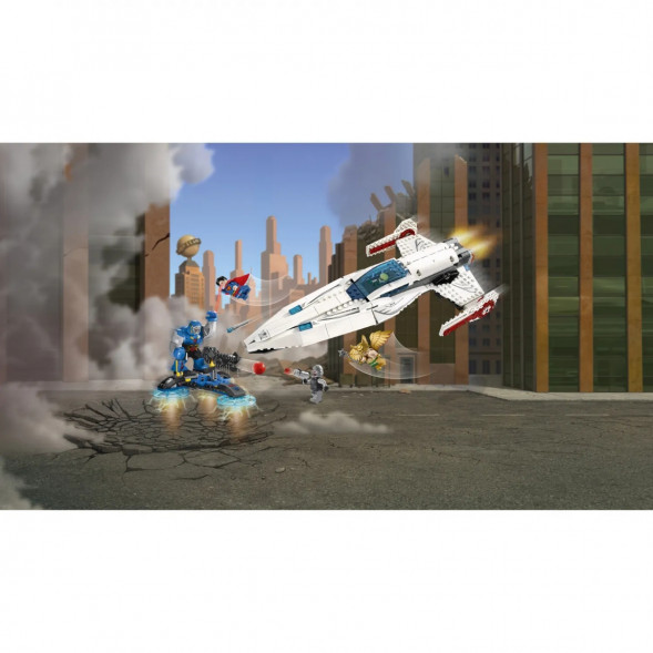 Конструктор LEGO Super Heroes 76028 Вторжение Дарксайда в Омске