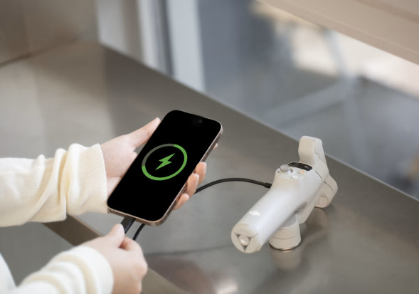 Электрический стабилизатор для смартфона DJI Osmo Mobile 7 в Омске