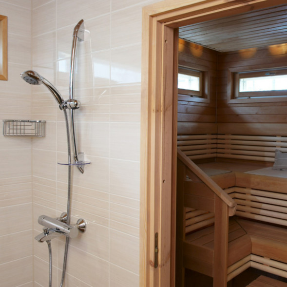 Cмеситель Oras Cubista для ванны и душа (2875) в Омске