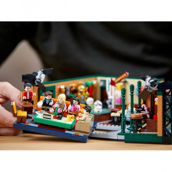 Конструктор LEGO Ideas 21319 Центральный парк Кафе Друзей в Омске