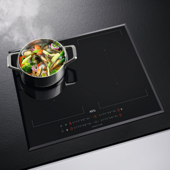 Варочная поверхность AEG IKE64450FB, черный в Омске