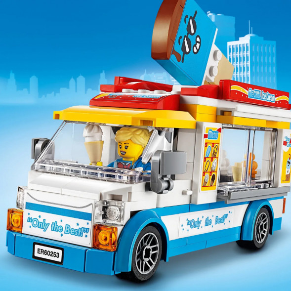 Конструктор LEGO City Great Vehicles 60253 Грузовик мороженщика в Омске